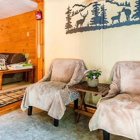 Pocono Cabin With Private Pool At Shawnee Mtn Ийст Страудсбърг Екстериор снимка