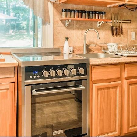Pocono Cabin With Private Pool At Shawnee Mtn Ийст Страудсбърг Екстериор снимка