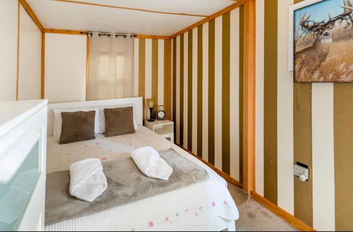 Pocono Cabin With Private Pool At Shawnee Mtn Ийст Страудсбърг Екстериор снимка