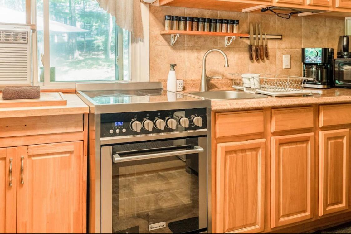 Pocono Cabin With Private Pool At Shawnee Mtn Ийст Страудсбърг Екстериор снимка