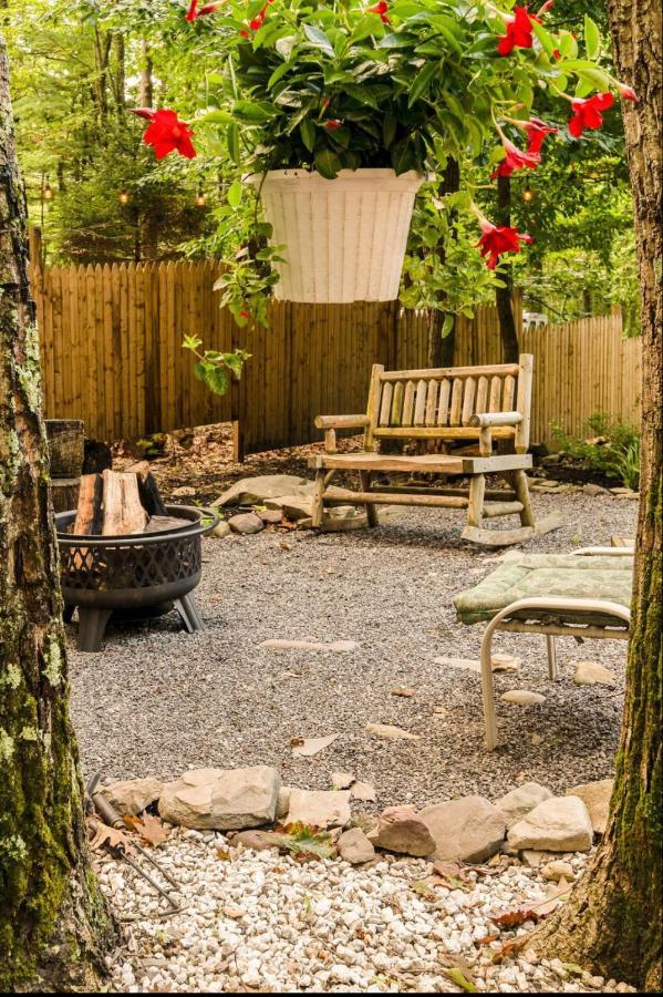 Pocono Cabin With Private Pool At Shawnee Mtn Ийст Страудсбърг Екстериор снимка